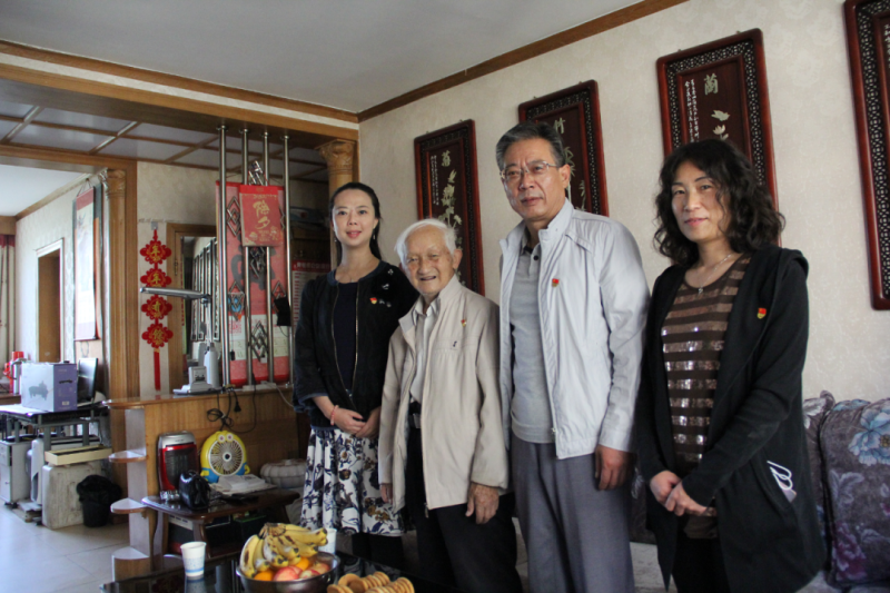 中共青海省第三建筑工程有限公司支部委員會(huì)開展“走訪慰問暖人心，紅色精神永傳承”活動(dòng)