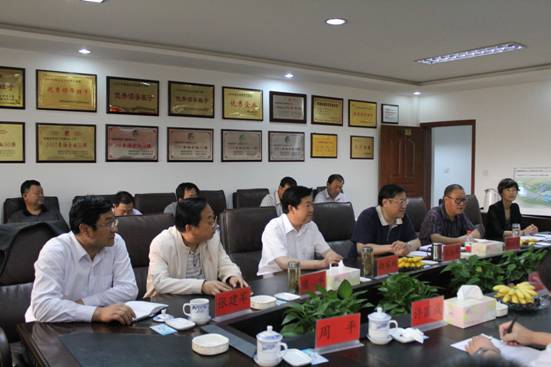 省委常委、副省長駱玉林實地考察物產(chǎn)集團(tuán)“雙百”行動重點項目